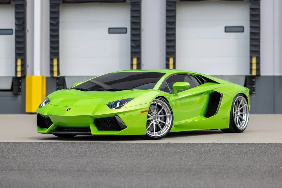 2013 Lamborghini Aventador LP700-4 - Image 5 of 31
