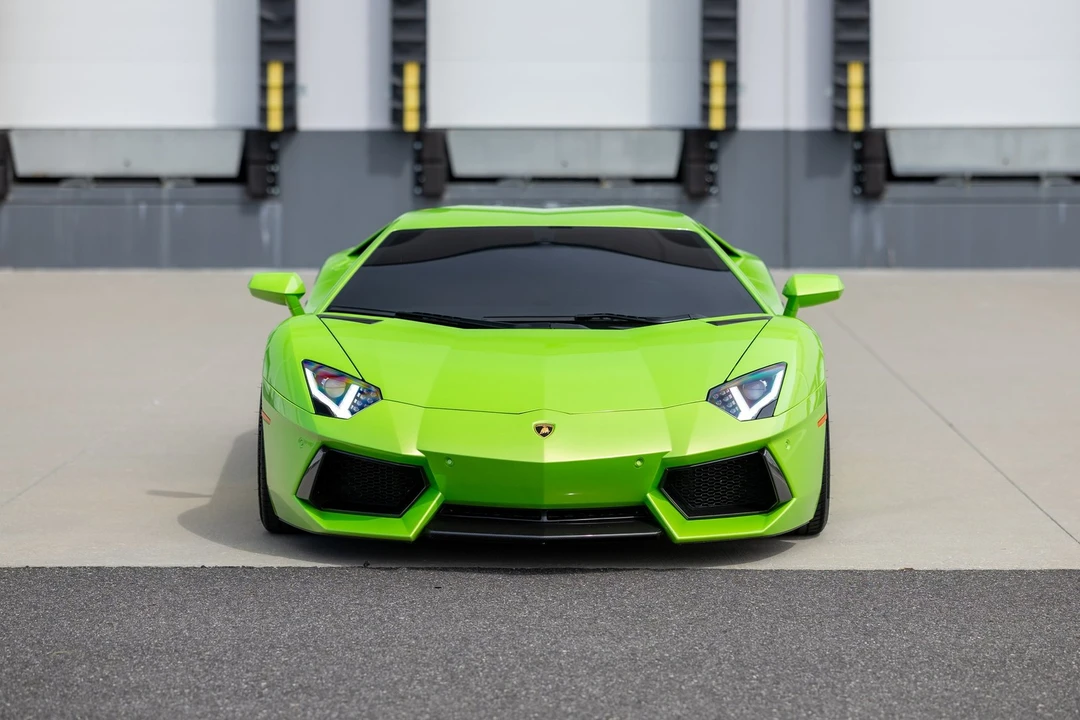 2013 Lamborghini Aventador LP700-4 - Image 16 of 31