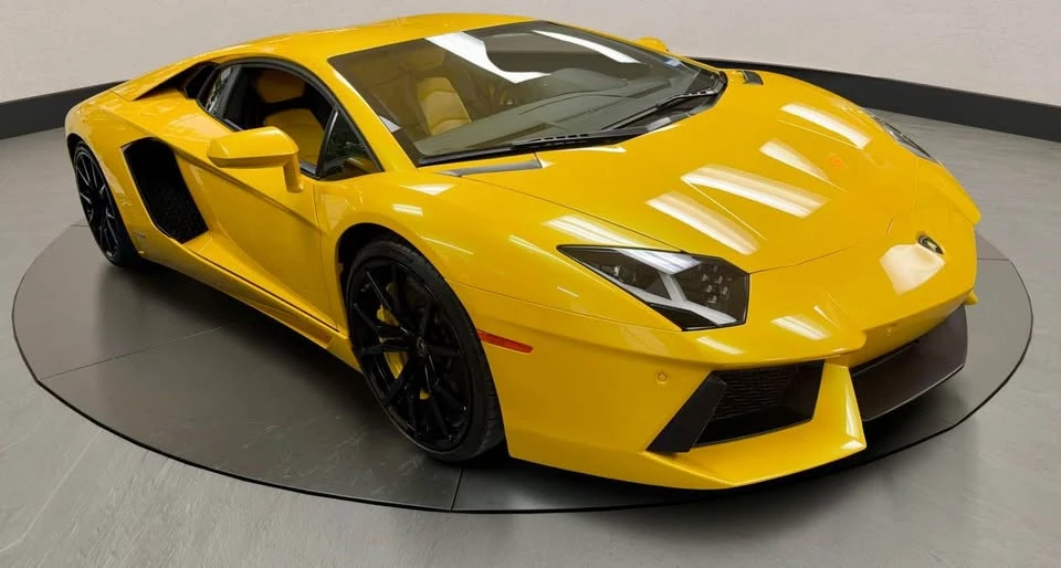 2013 Lamborghini Aventador LP700-4 - Image 4 of 11