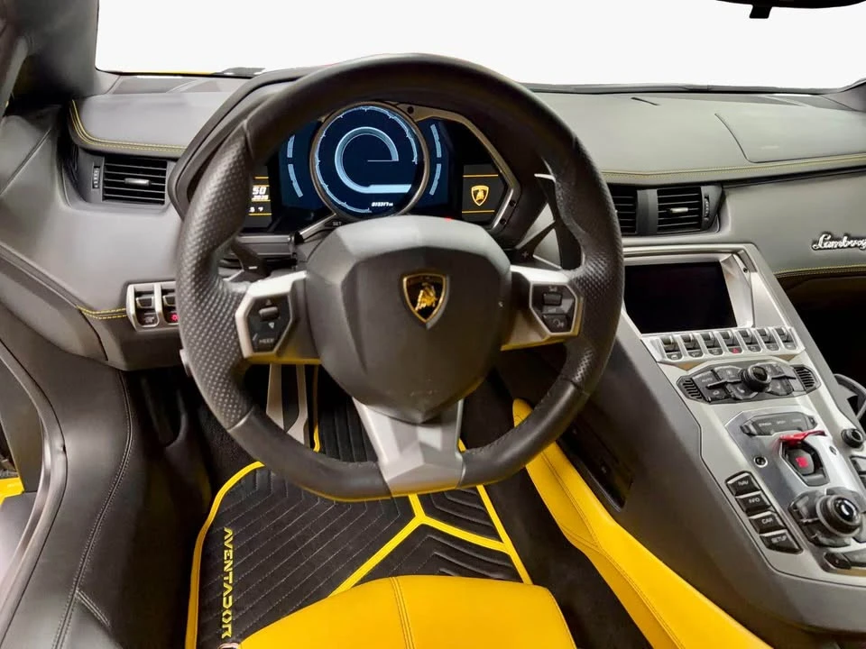 2013 Lamborghini Aventador LP700-4 - Image 9 of 11