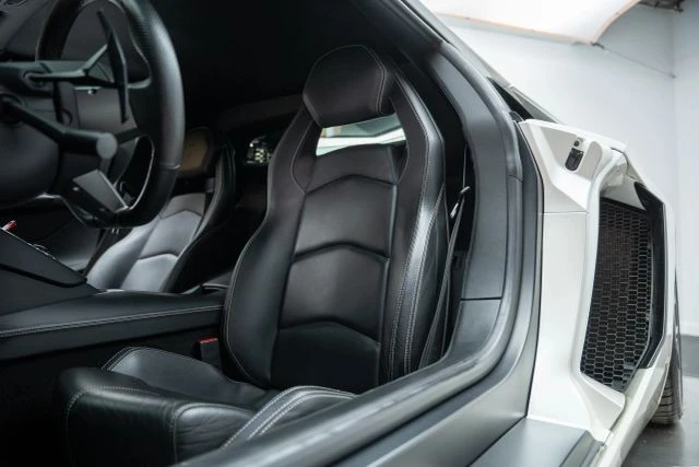 2013 Lamborghini Aventador LP700-4 - Image 3 of 21
