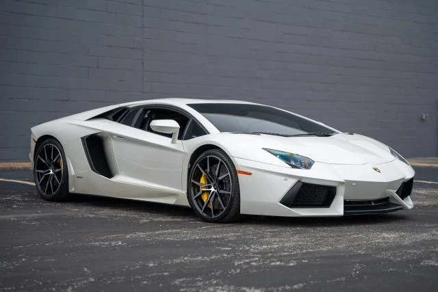 2013 Lamborghini Aventador LP700-4 - Image 8 of 18
