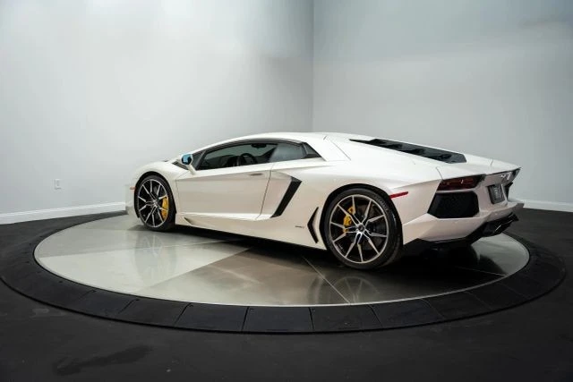 2013 Lamborghini Aventador LP700-4 - Image 7 of 21