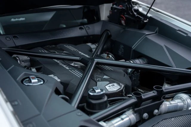 2013 Lamborghini Aventador LP700-4 - Image 13 of 18