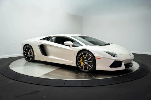 2013 Lamborghini Aventador LP700-4 - Image 11 of 21