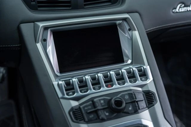 2013 Lamborghini Aventador LP700-4 - Image 17 of 18