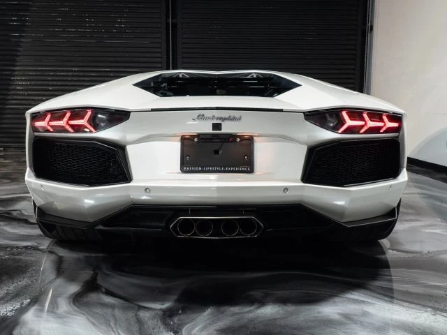 2013 Lamborghini Aventador LP700-4 - Image 9 of 21