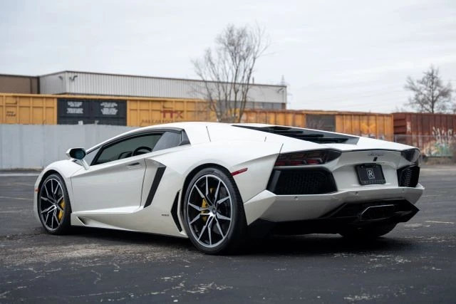 2013 Lamborghini Aventador LP700-4 - Image 11 of 18
