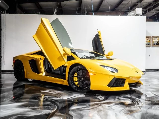 2013 Lamborghini Aventador LP700-4 - Image 2 of 21