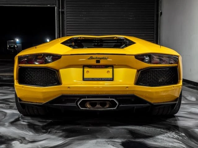 2013 Lamborghini Aventador LP700-4 - Image 10 of 21