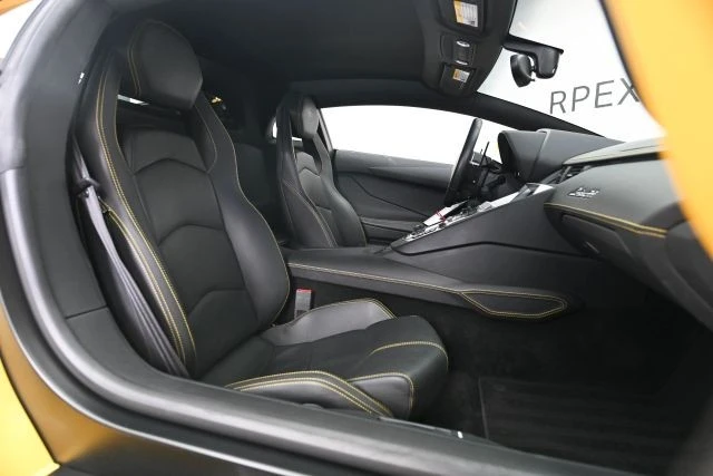2013 Lamborghini Aventador LP700-4 - Image 18 of 26