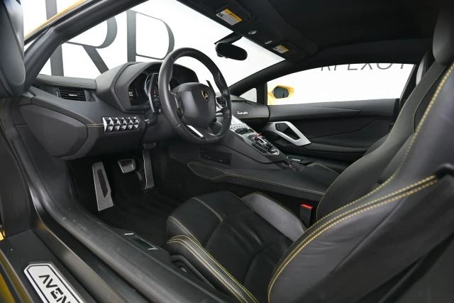 2013 Lamborghini Aventador LP700-4 - Image 2 of 26