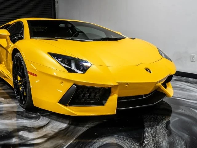 2013 Lamborghini Aventador LP700-4 - Image 4 of 21