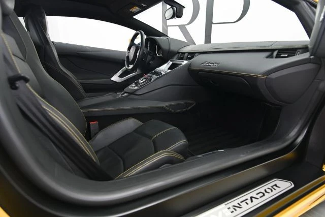 2013 Lamborghini Aventador LP700-4 - Image 19 of 26