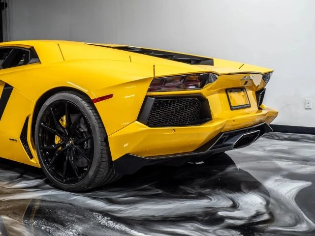 2013 Lamborghini Aventador LP700-4 - Image 11 of 21