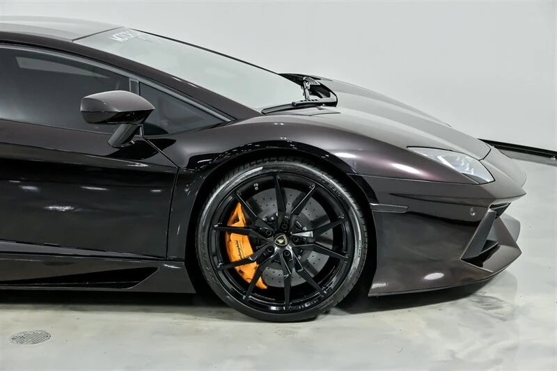 2013 Lamborghini Aventador LP700-4 - Image 15 of 21