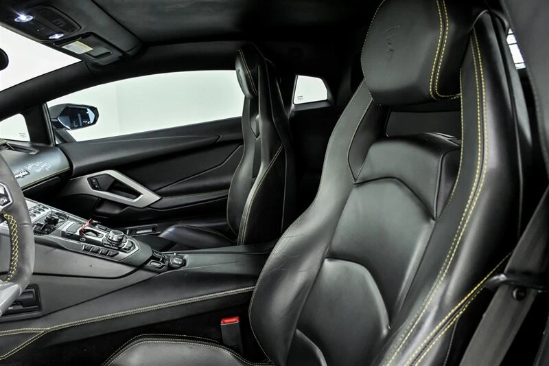2013 Lamborghini Aventador LP700-4 - Image 22 of 31