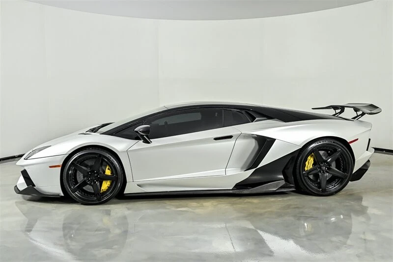 2013 Lamborghini Aventador LP700-4 - Image 7 of 31