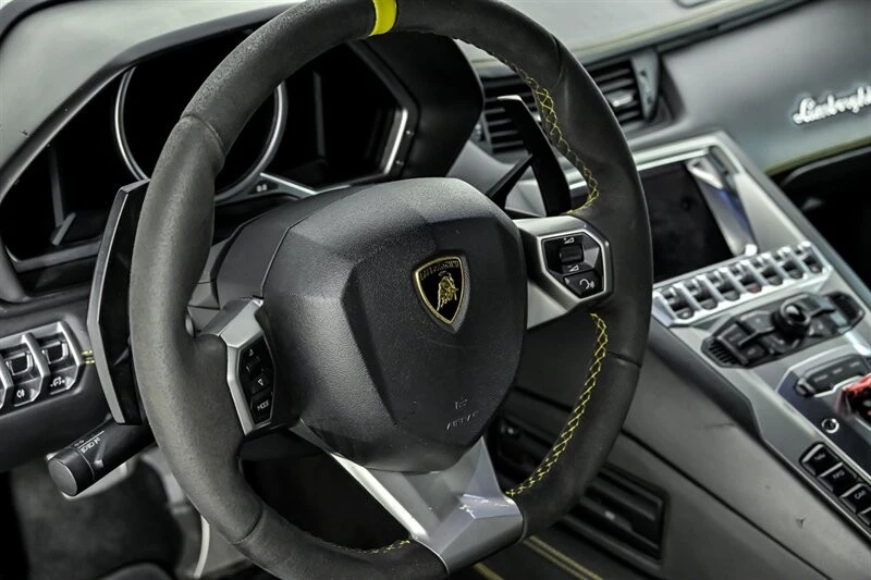2013 Lamborghini Aventador LP700-4 - Image 23 of 31