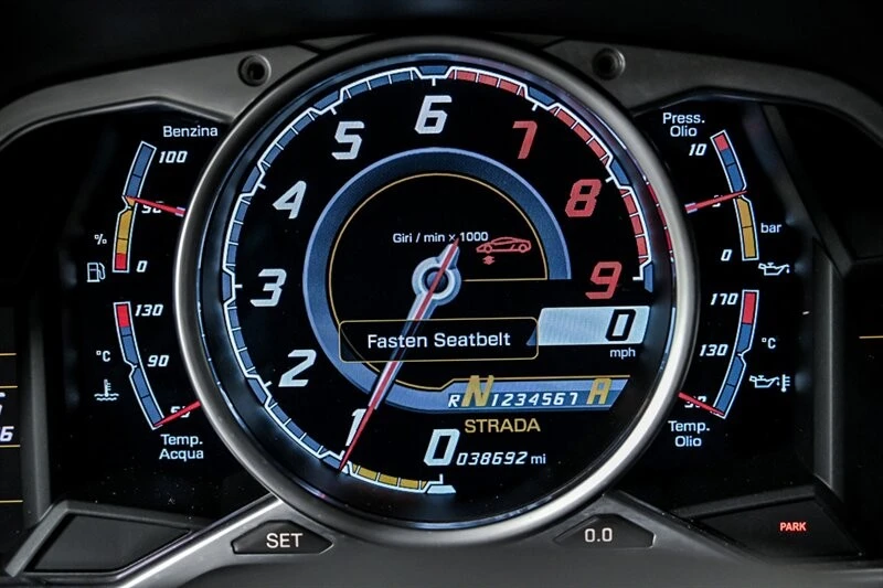 2013 Lamborghini Aventador LP700-4 - Image 24 of 31