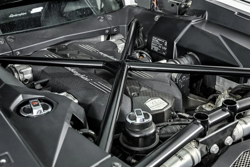 2013 Lamborghini Aventador LP700-4 - Image 16 of 31