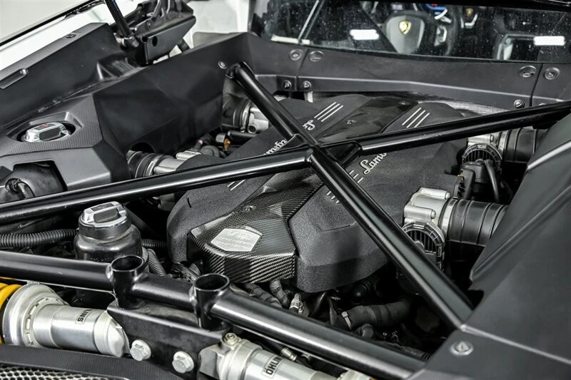 2013 Lamborghini Aventador LP700-4 - Image 17 of 31