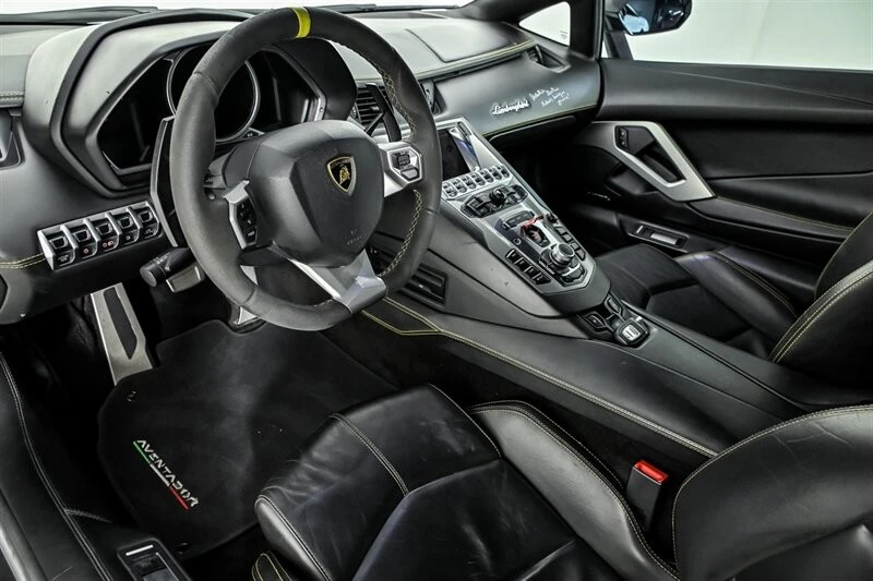 2013 Lamborghini Aventador LP700-4 - Image 20 of 31