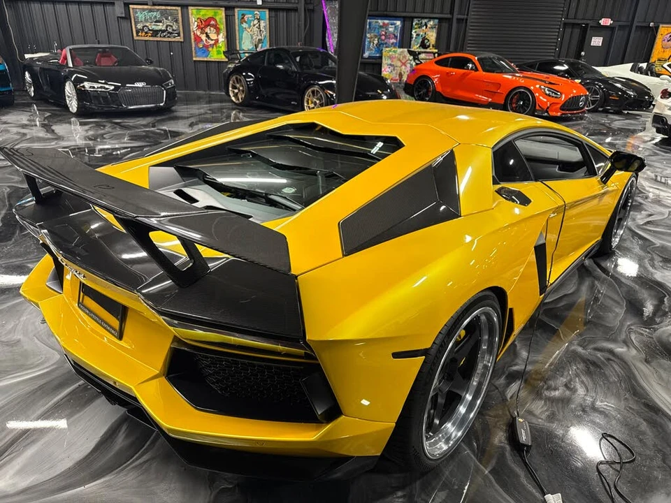 2013 Lamborghini Aventador LP700-4 - Image 5 of 10