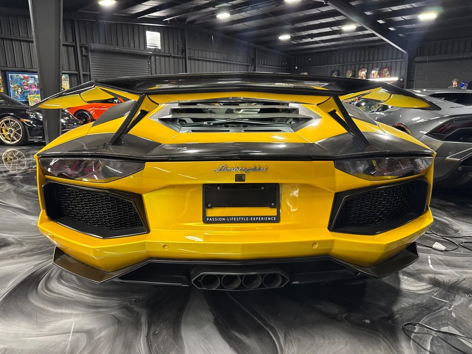 2013 Lamborghini Aventador LP700-4 - Image 4 of 10