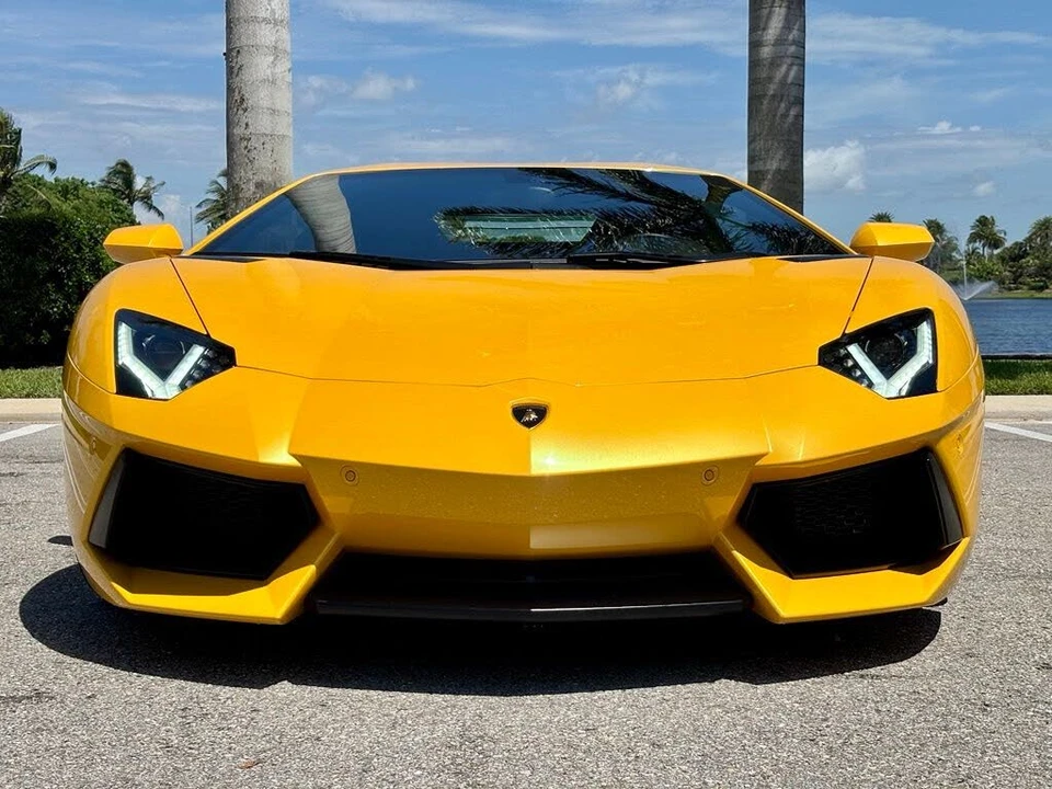 2013 Lamborghini Aventador LP700-4 - Image 3 of 28