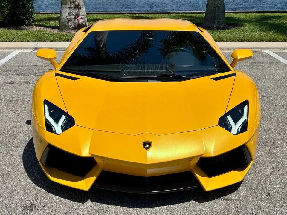2013 Lamborghini Aventador LP700-4 - Image 2 of 28