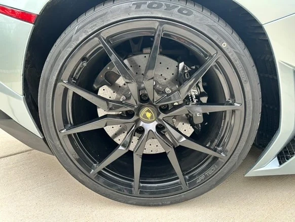 2013 Lamborghini Aventador LP700-4 - Image 10 of 12