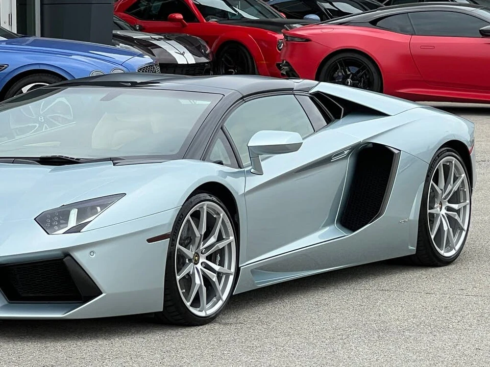 2013 Lamborghini Aventador LP700-4 - Image 10 of 31
