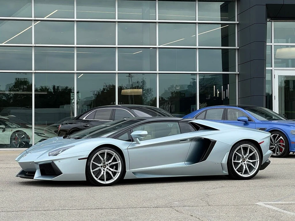 2013 Lamborghini Aventador LP700-4 - Image 12 of 31