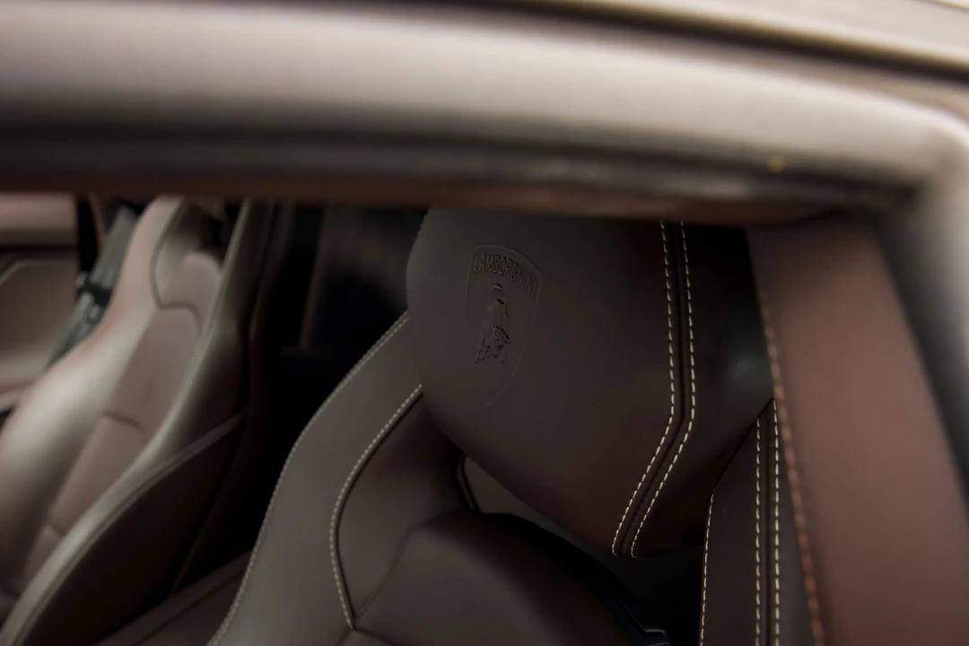 2013 Lamborghini Aventador LP700-4 - Image 25 of 31