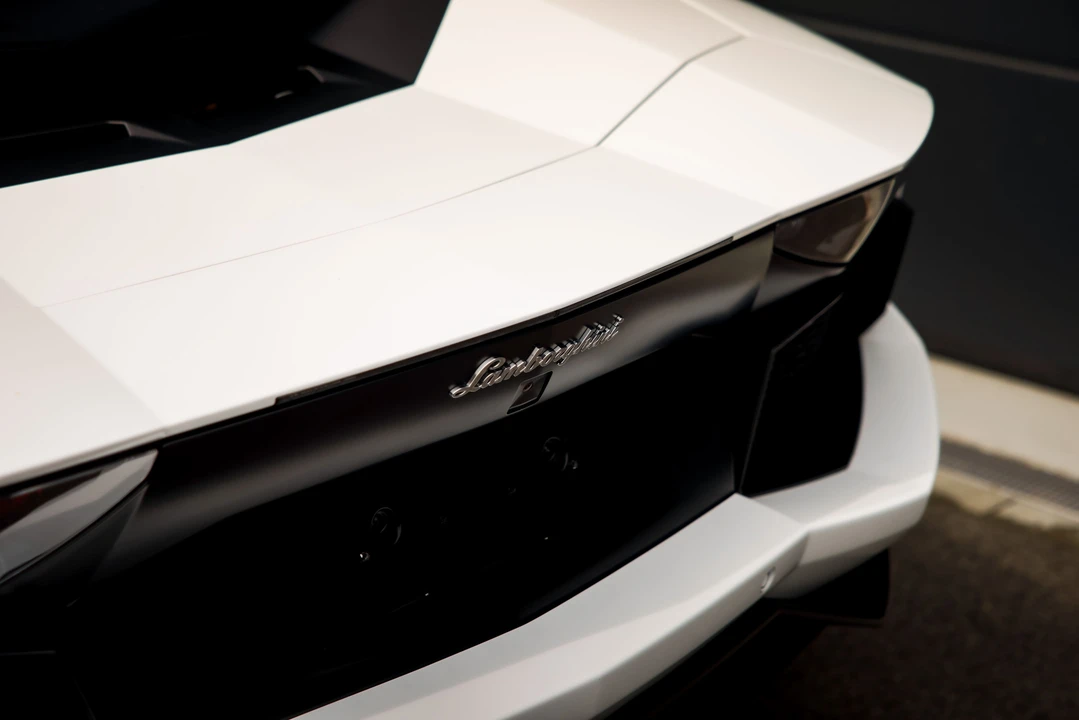 2013 Lamborghini Aventador LP700-4 - Image 29 of 31