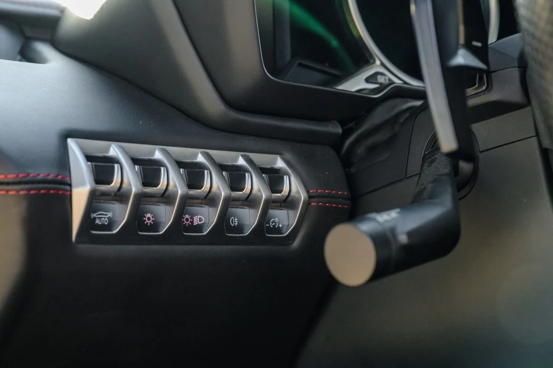 2013 Lamborghini Aventador LP700-4 - Image 20 of 21