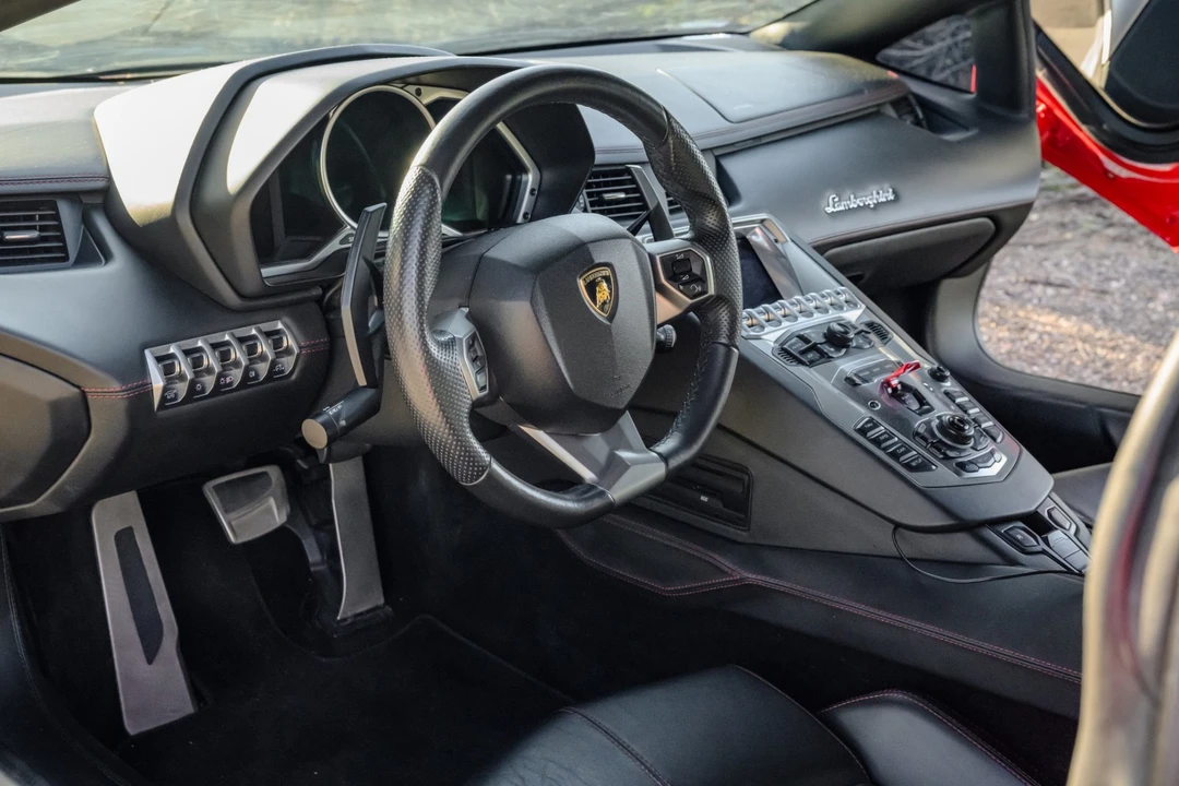 2013 Lamborghini Aventador LP700-4 - Image 19 of 21