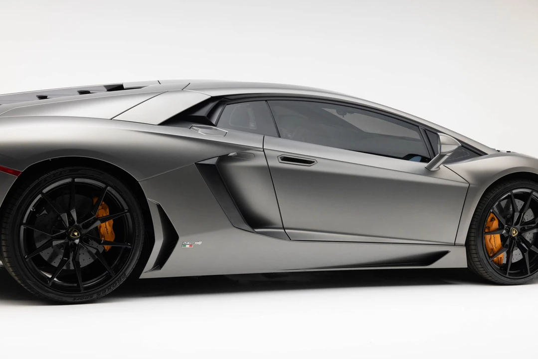 2013 Lamborghini Aventador LP700-4 - Image 27 of 31