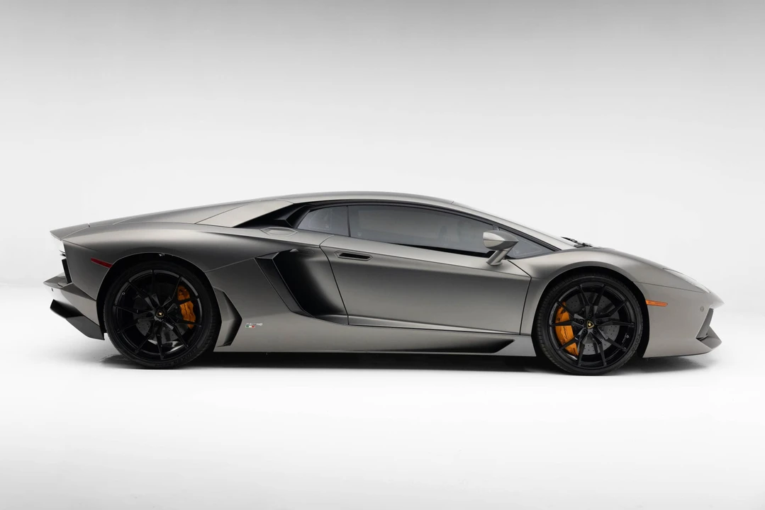 2013 Lamborghini Aventador LP700-4 - Image 7 of 31