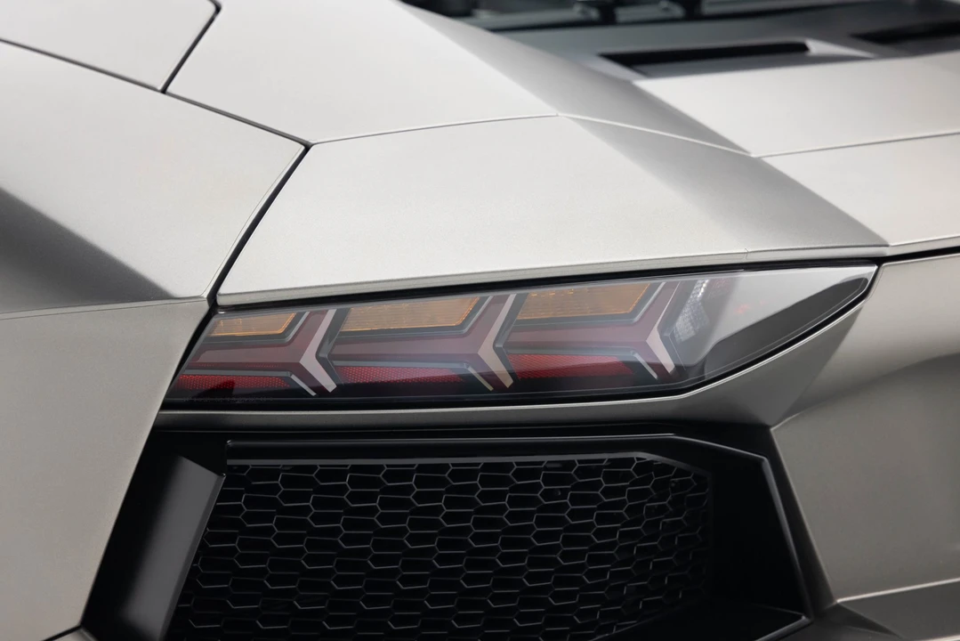 2013 Lamborghini Aventador LP700-4 - Image 23 of 31