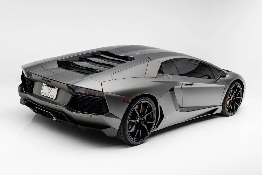 2013 Lamborghini Aventador LP700-4 - Image 10 of 31