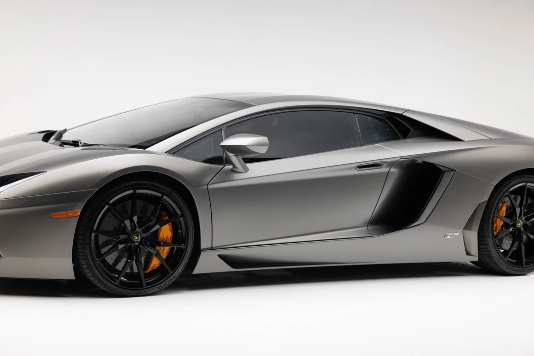 2013 Lamborghini Aventador LP700-4 - Image 30 of 31