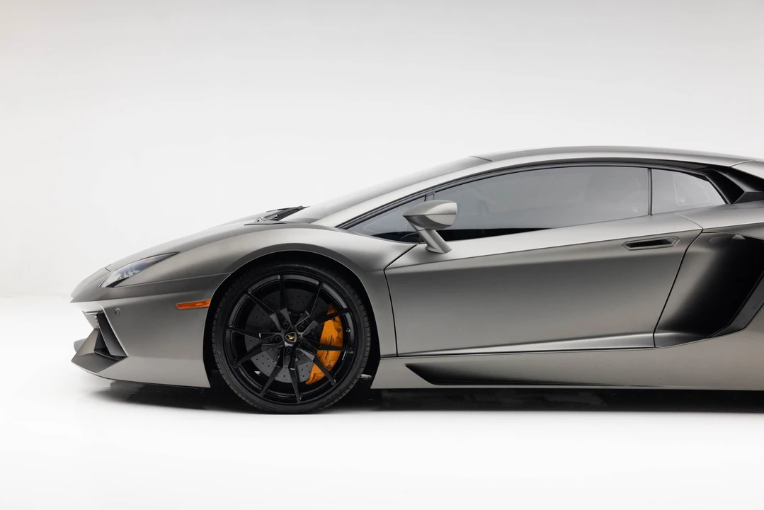 2013 Lamborghini Aventador LP700-4 - Image 31 of 31