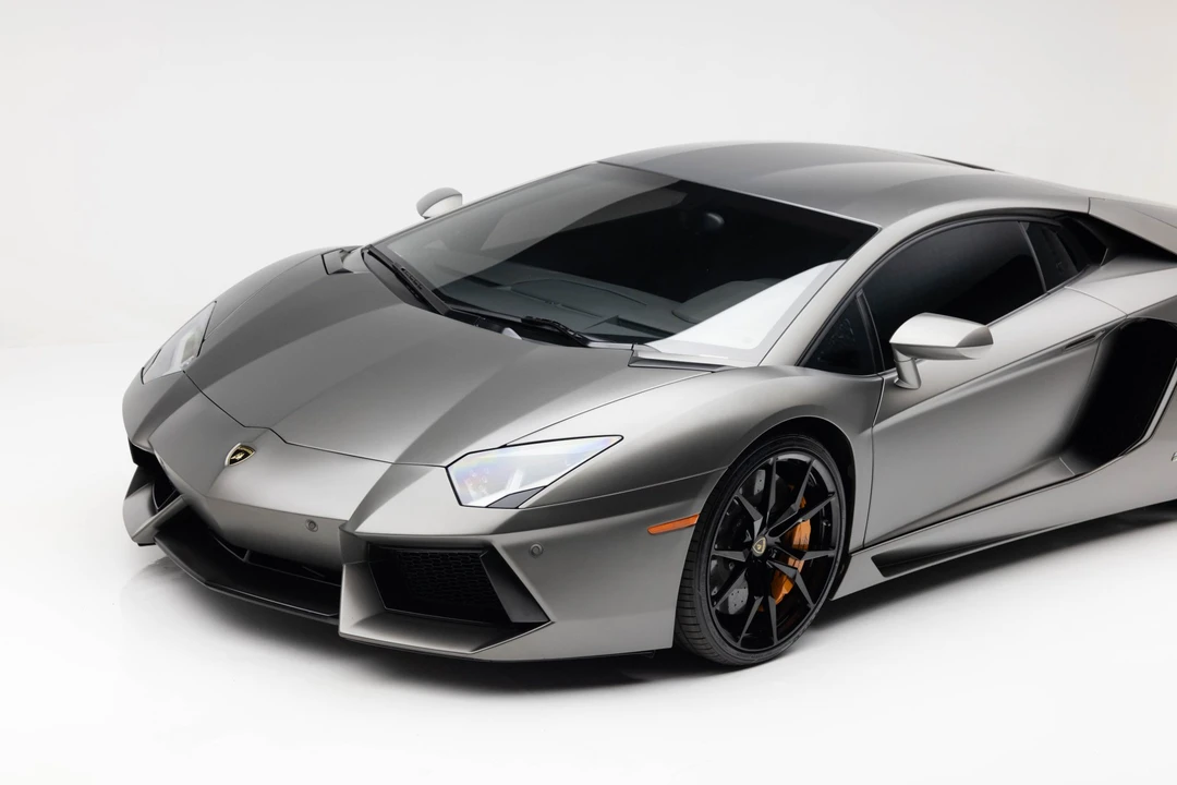 2013 Lamborghini Aventador LP700-4 - Image 16 of 31