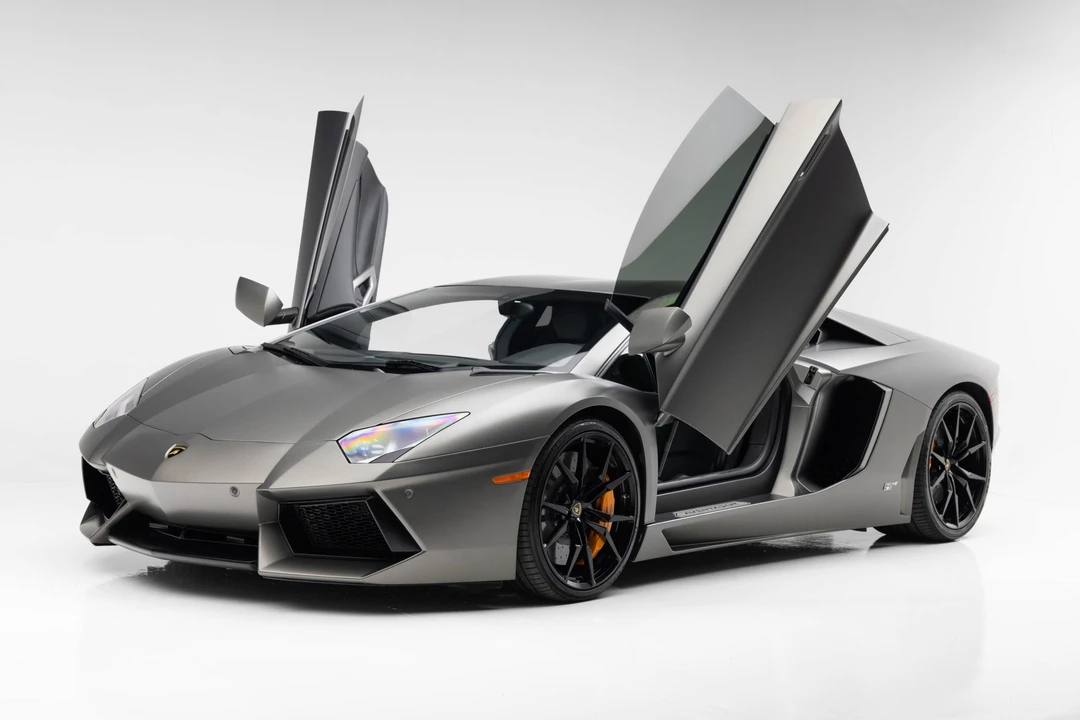 2013 Lamborghini Aventador LP700-4 - Image 3 of 31