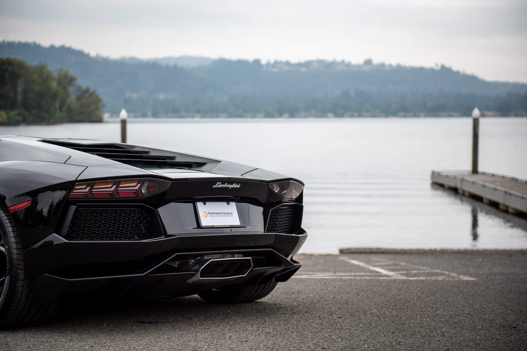 2013 Lamborghini Aventador LP700-4 - Image 25 of 31