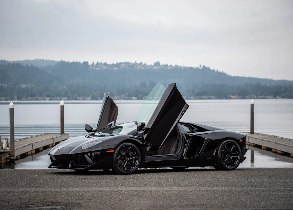 2013 Lamborghini Aventador LP700-4 - Image 19 of 31