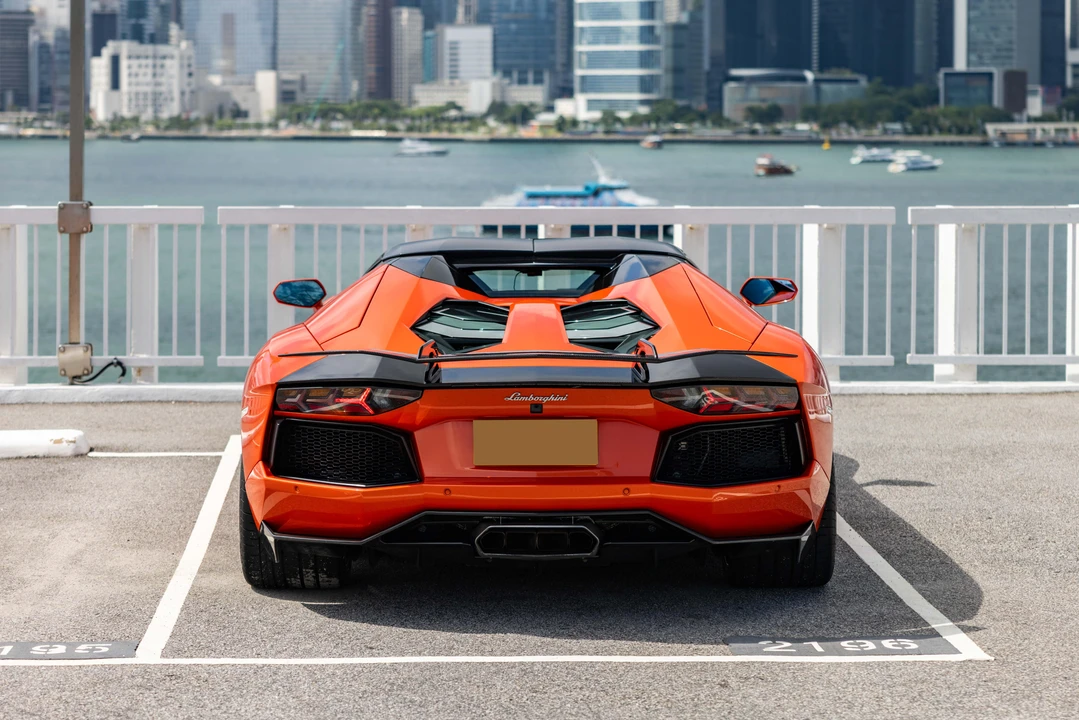 2013 Lamborghini Aventador LP700-4 Roadster - Image 5 of 31