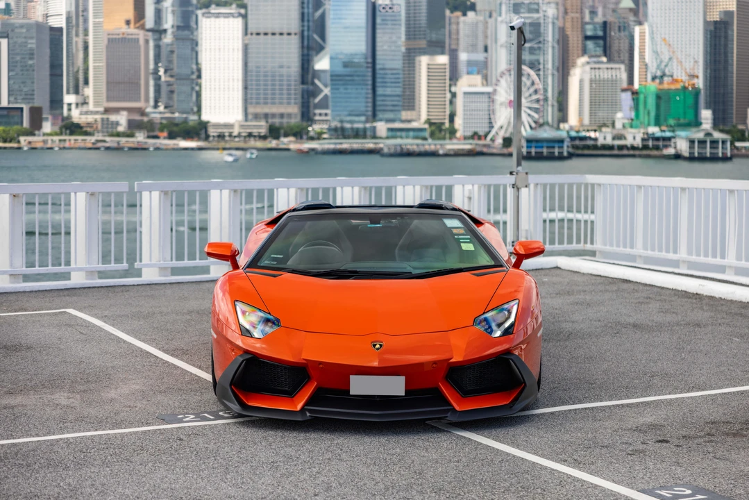 2013 Lamborghini Aventador LP700-4 Roadster - Image 9 of 31